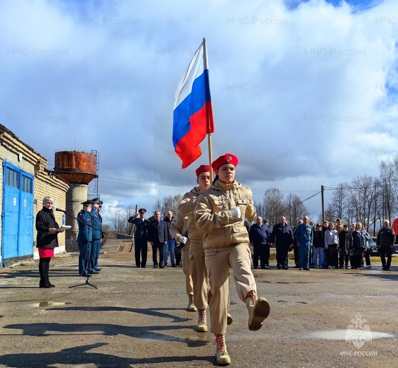 В Кикнуре открыли мемориальную доску в честь ветерана пожарной охраны